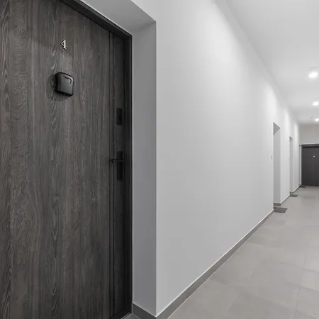 Apartment Comfortable Studio With Parking In By Renters