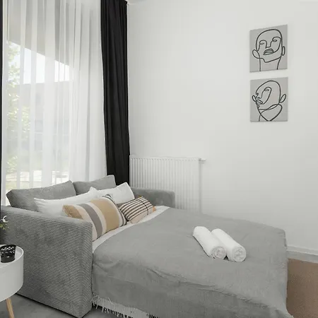 Apartment Comfortable Studio With Parking In By Renters